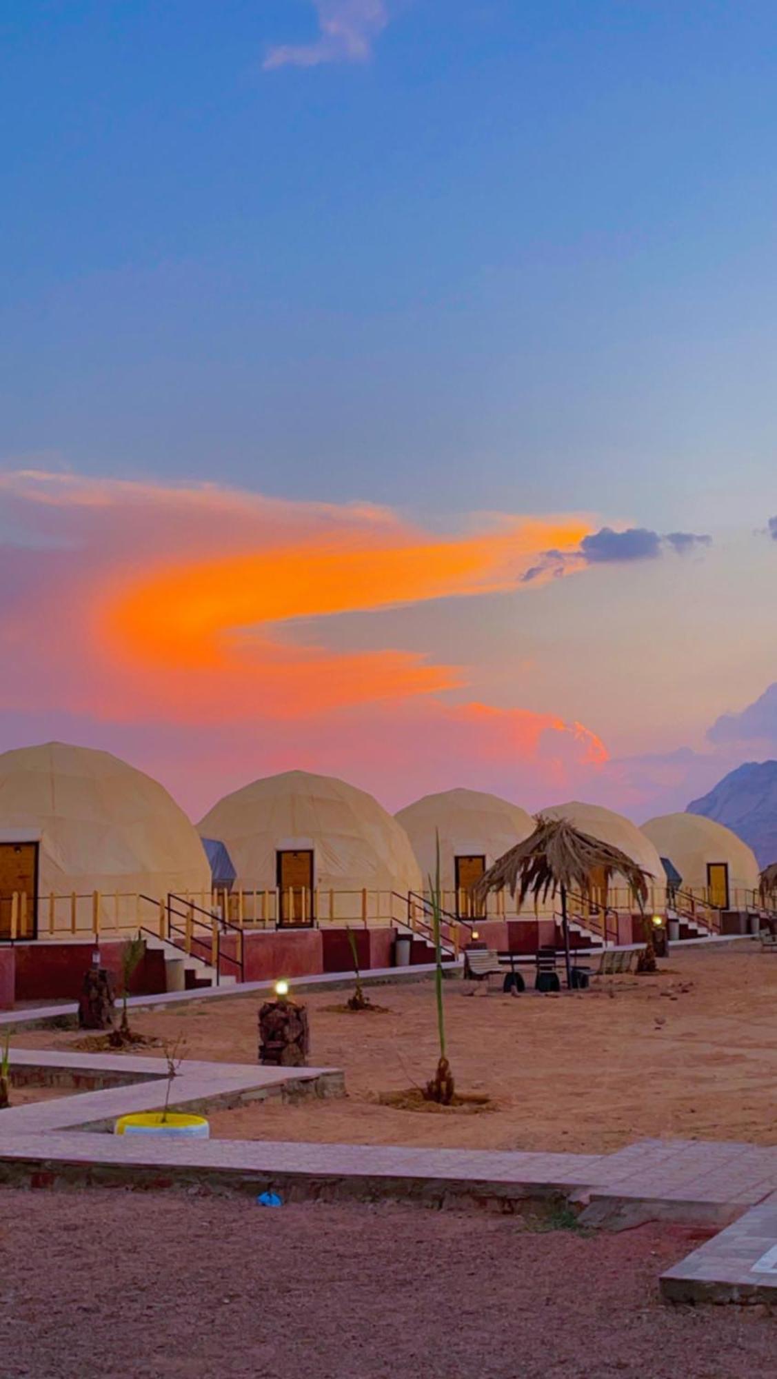 Adel Rum Camp Bubbles Wadi Rum Buitenkant foto