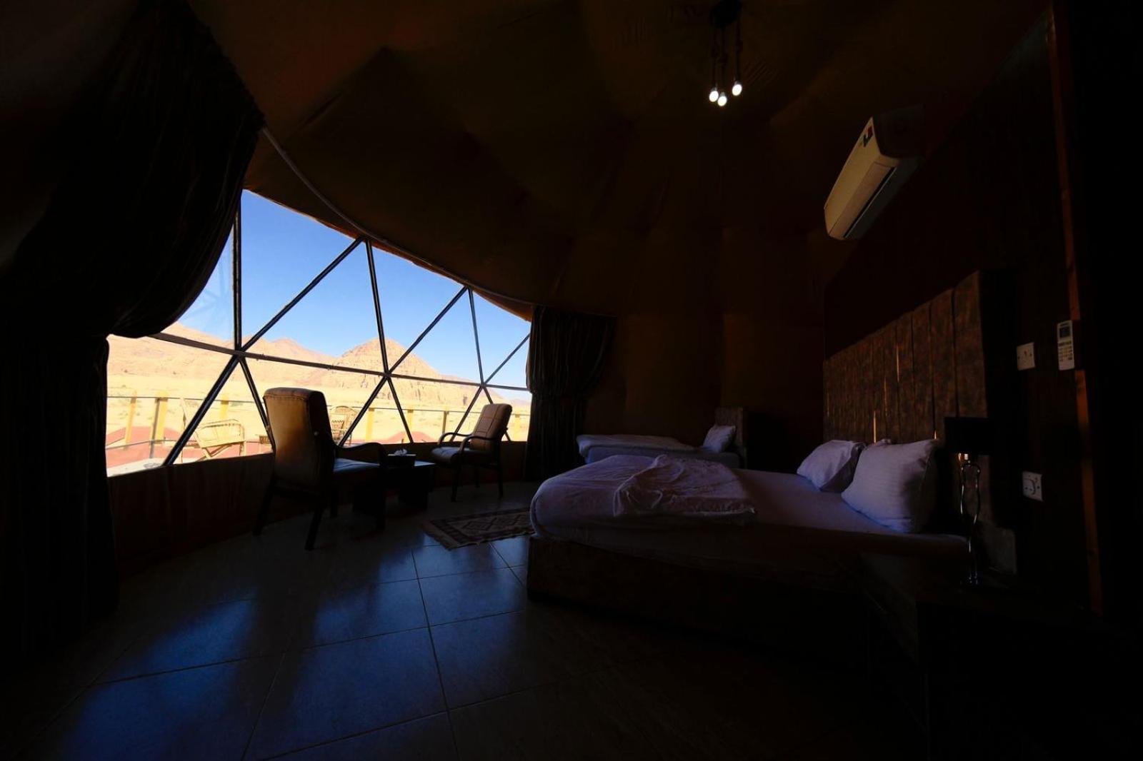 Adel Rum Camp Bubbles Wadi Rum Buitenkant foto